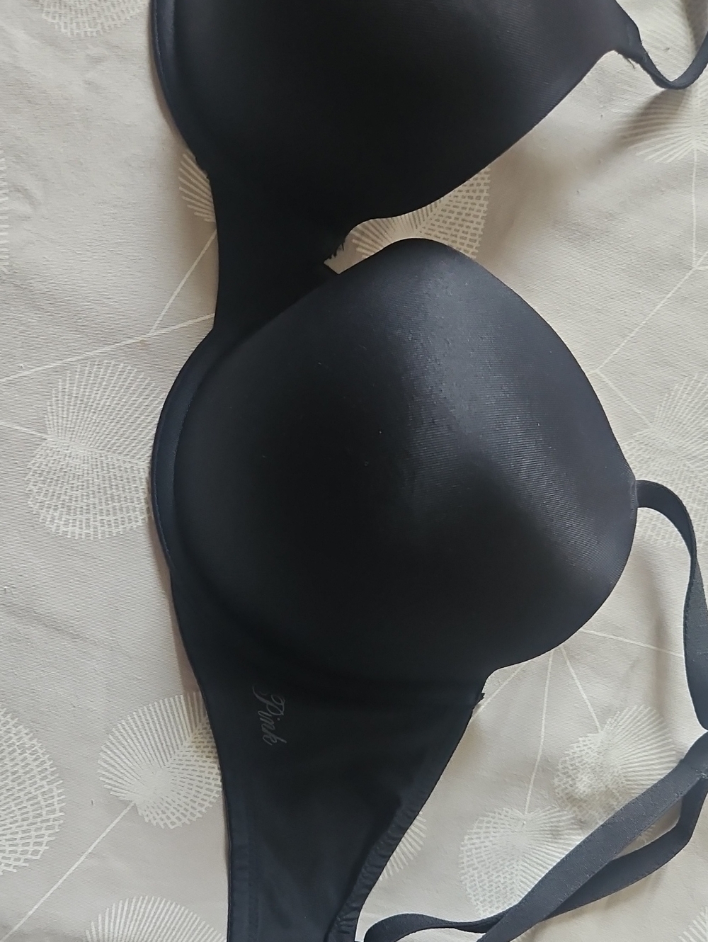 PINK Victoria's Secret Black Smooth T-Shirt Bra